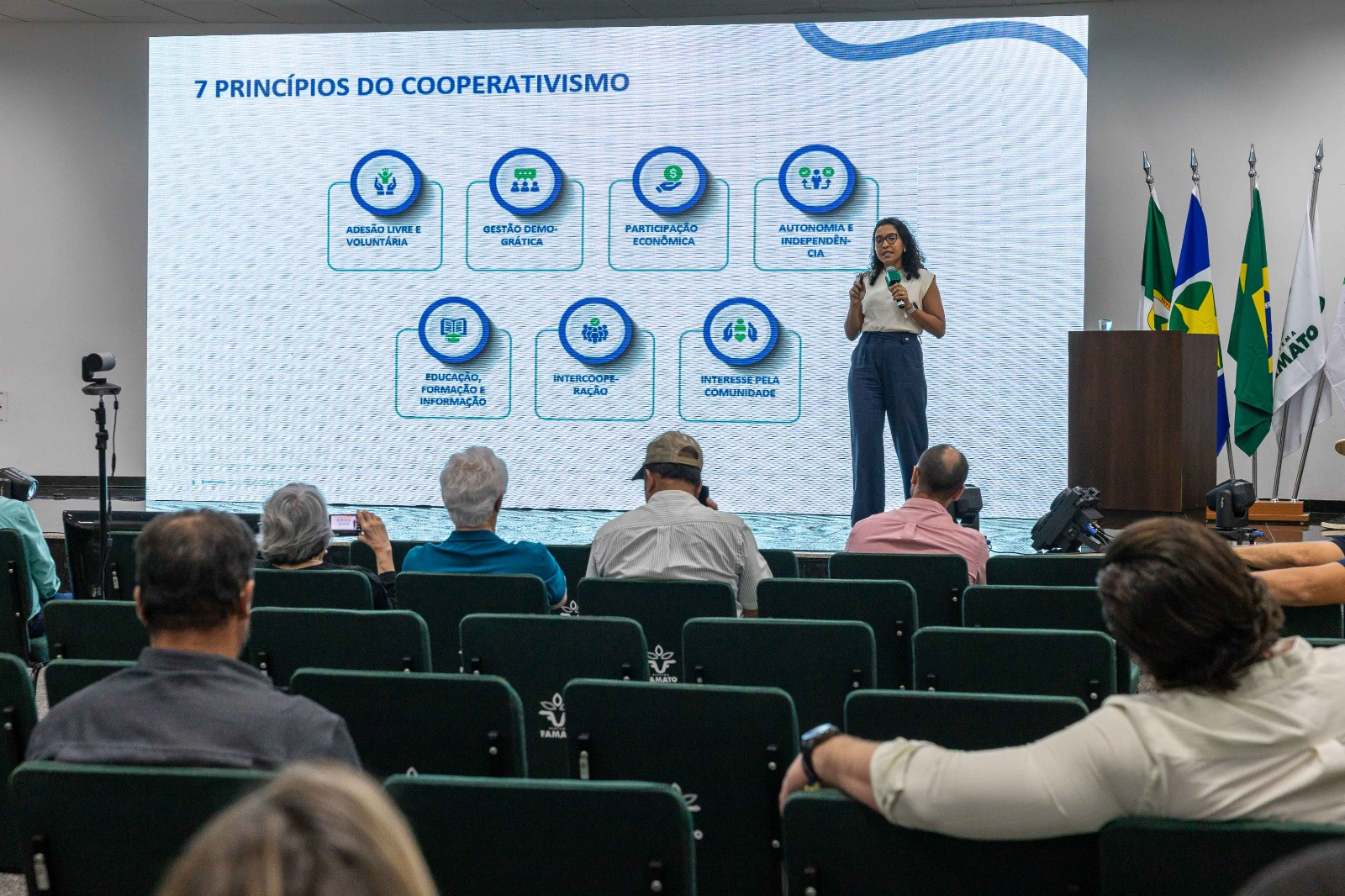 Sistema OCB/MT destaca o cooperativismo no Encontro de Produtores da Fazenda Pantaneira